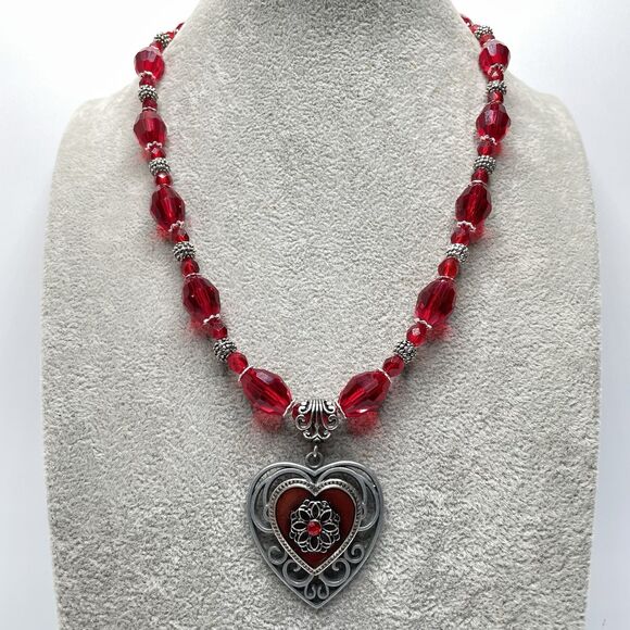Artisan Red Glass Beaded Silver Tone Gothic Heart Pendant Necklace Statement - Picture 1 of 10